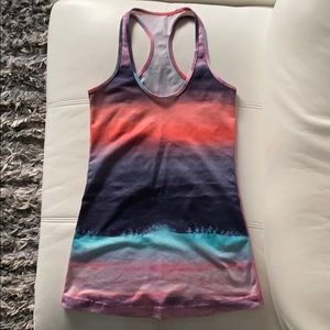 - Lululemon Tank